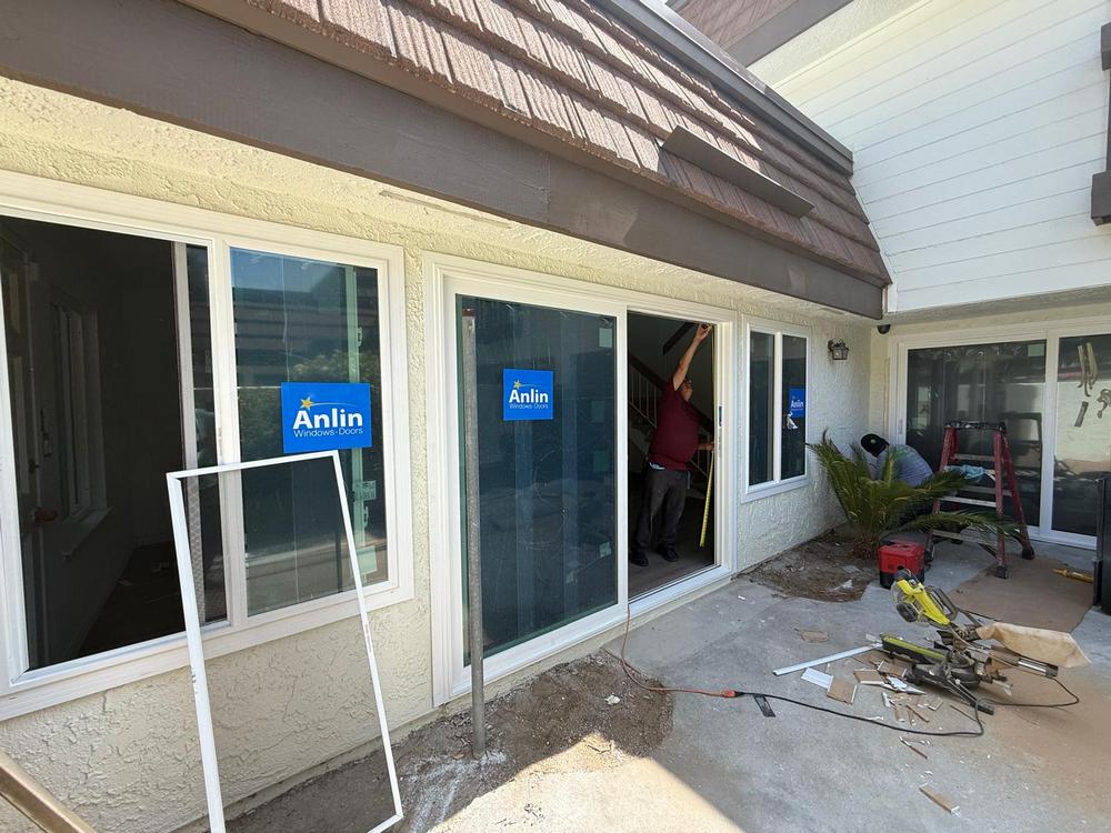 El Mejor Material para Puertas de Patio en Climas Soleados